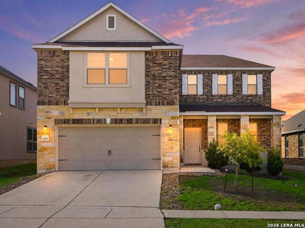 205 Lone Falls Dr, Universal City