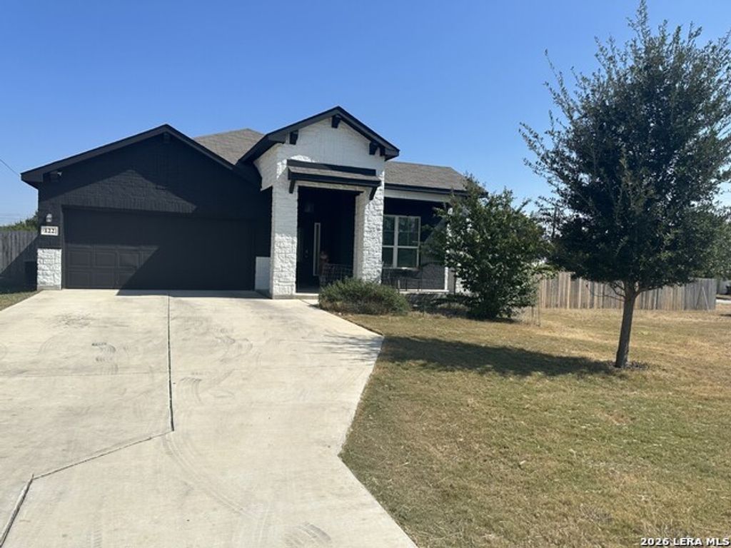 122 Desert Poppy, Bandera