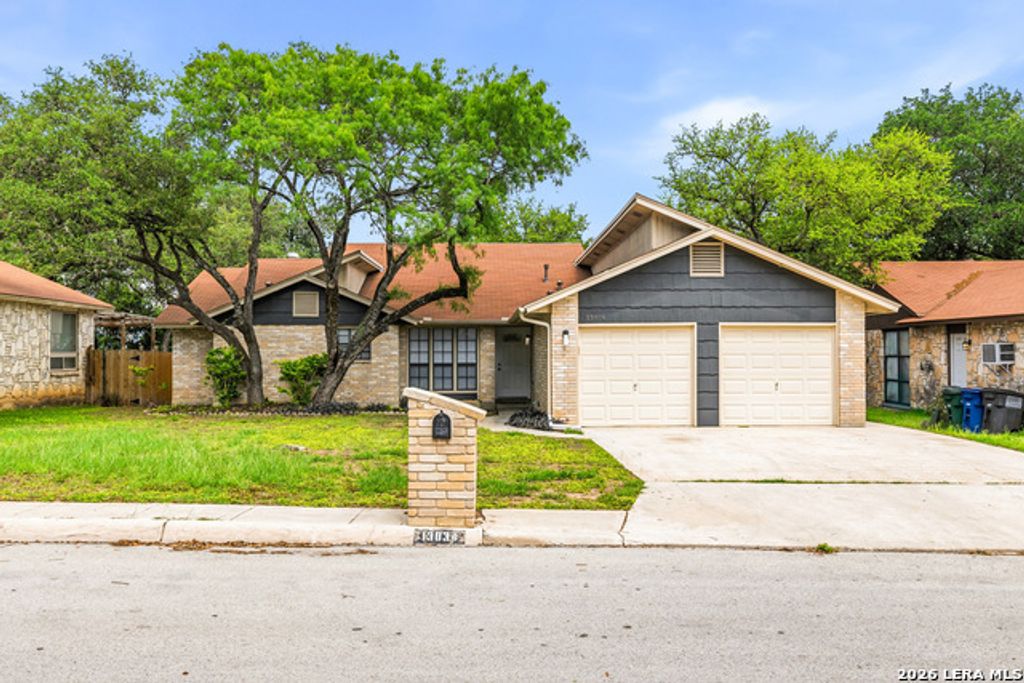 13834 E Hillside Drive, San Antonio