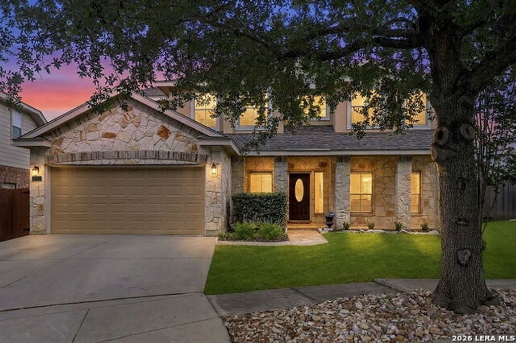 8942 Firebaugh Dr, Helotes
