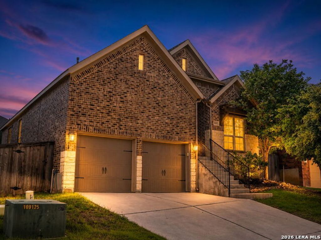 2055 Hardee Pass, San Antonio
