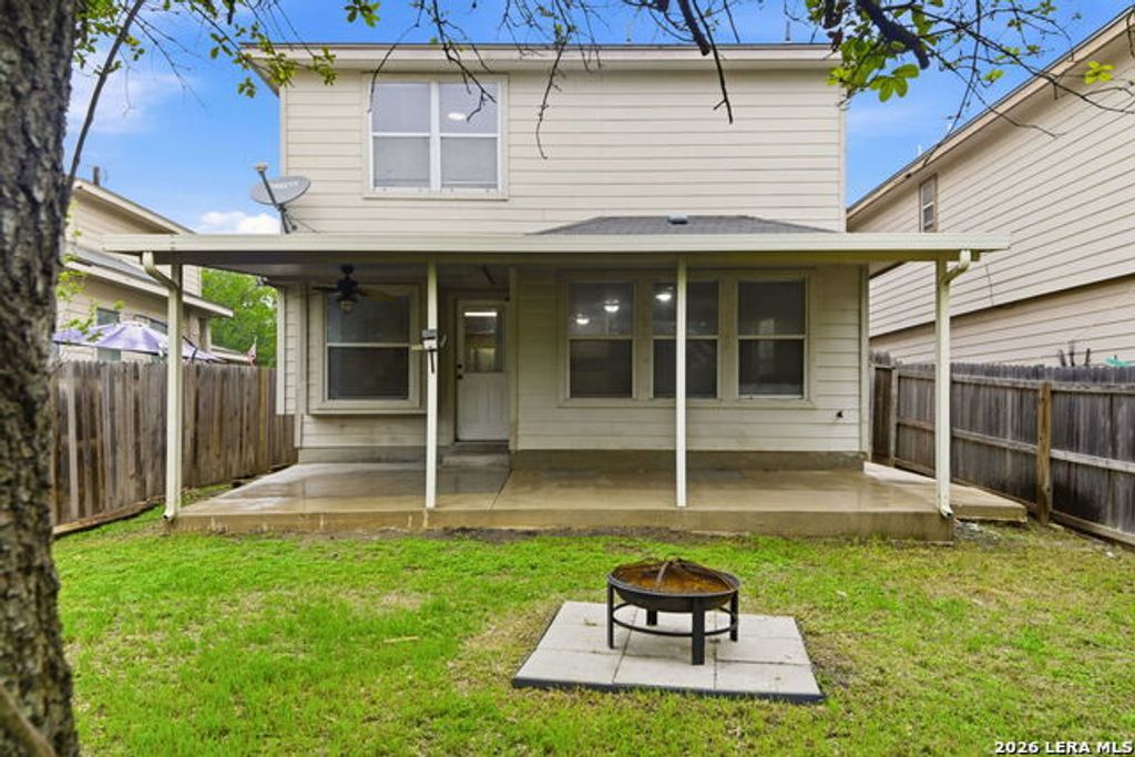 6806 Grapevine Lake, San Antonio