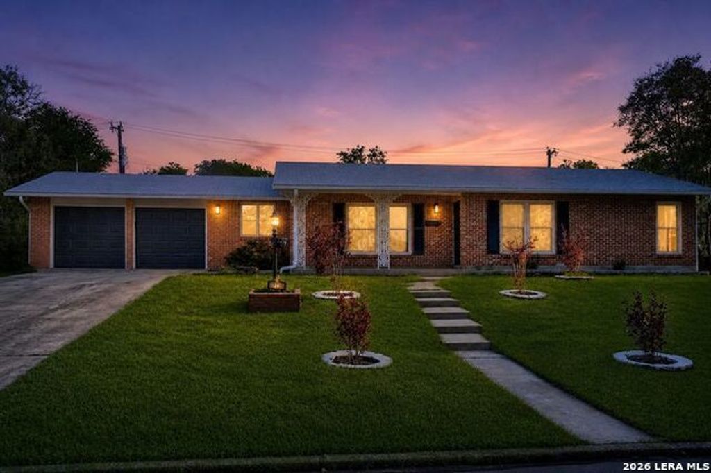 113 Aribe Drive, San Antonio