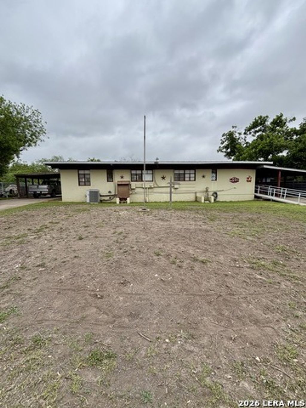 86 Chandler Ave, Brackettville