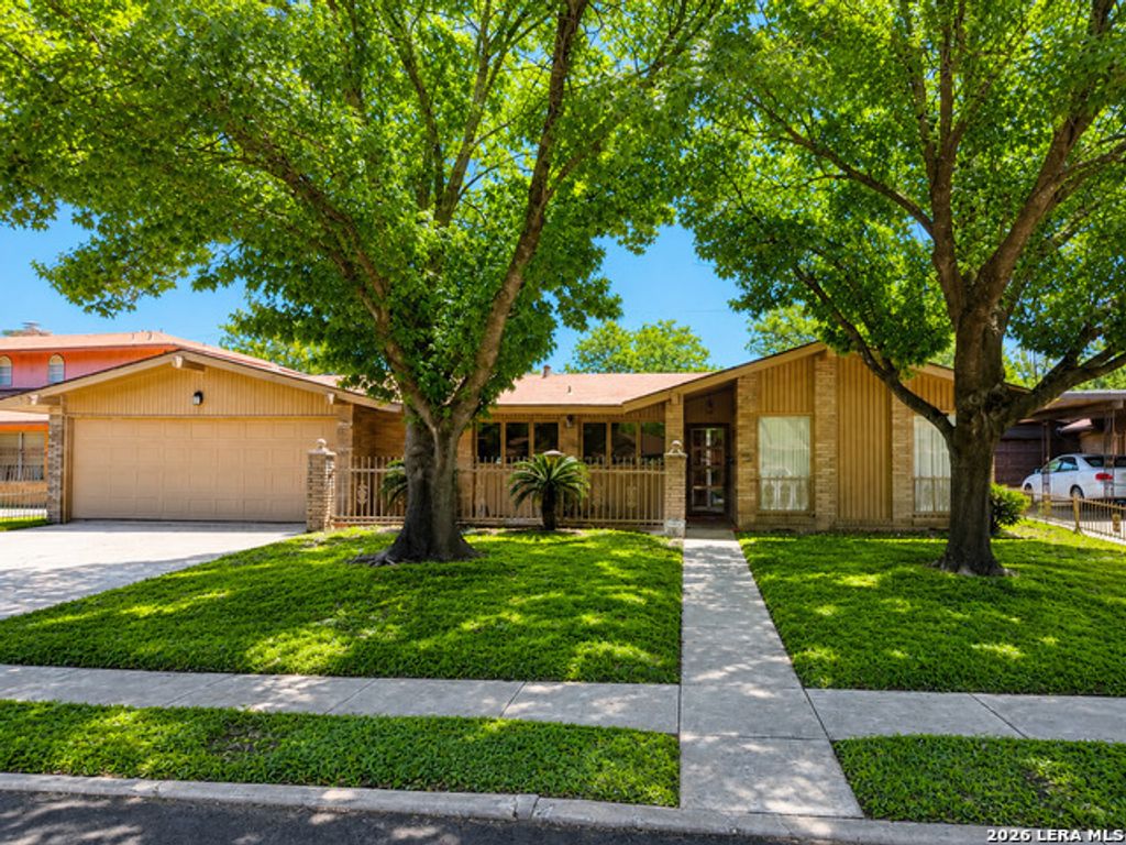 1210 Fontaine Dr, San Antonio