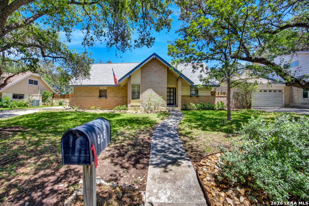 615 Serenade Dr, San Antonio