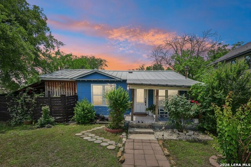 8101 & 8103 Janda Susan Road, San Antonio