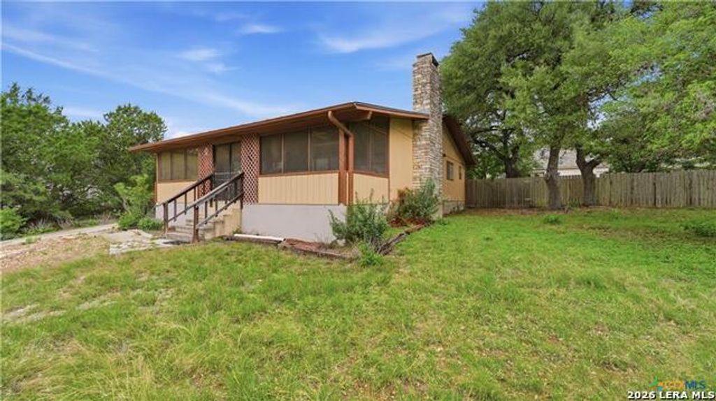 262 Scenic Dr, Canyon Lake