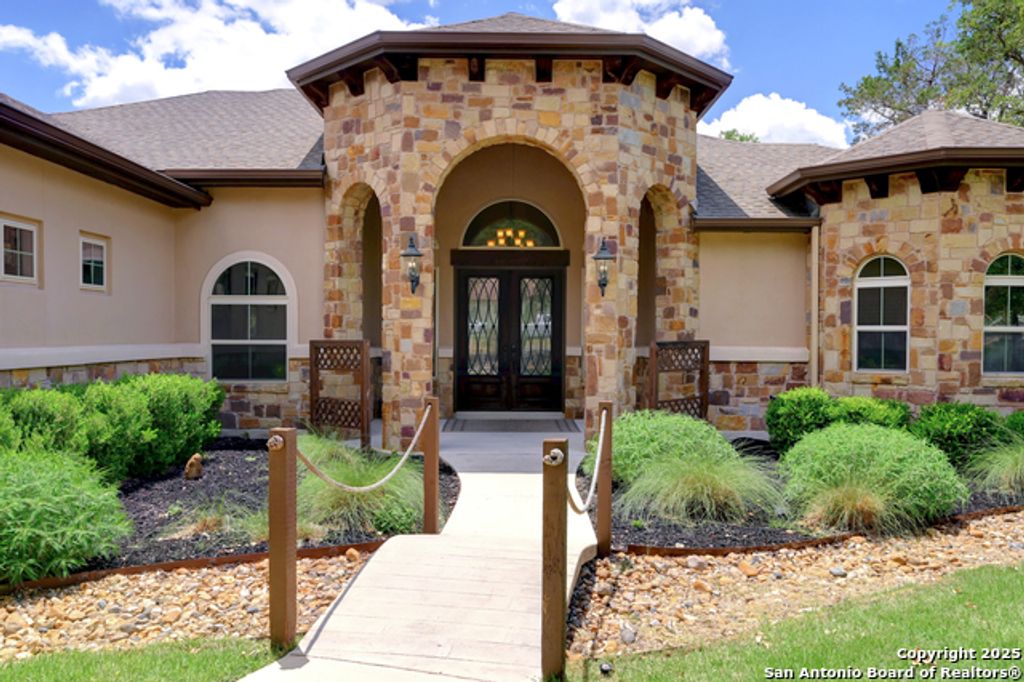 226 Heavens Way, San Antonio