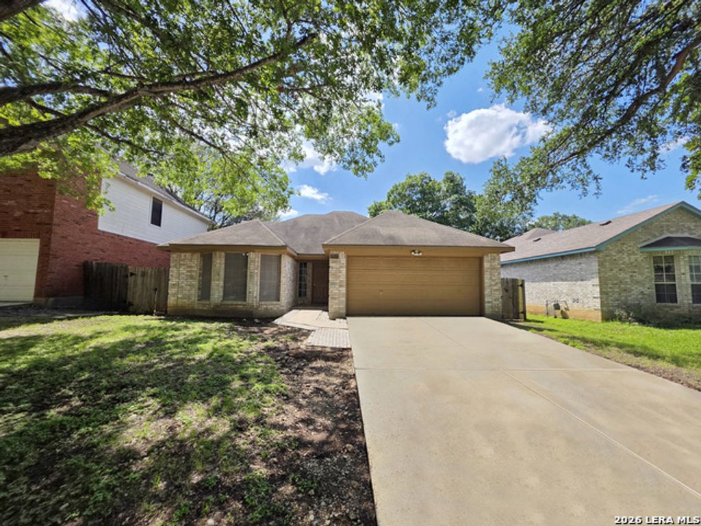 8423 Branch Hollow, Universal City