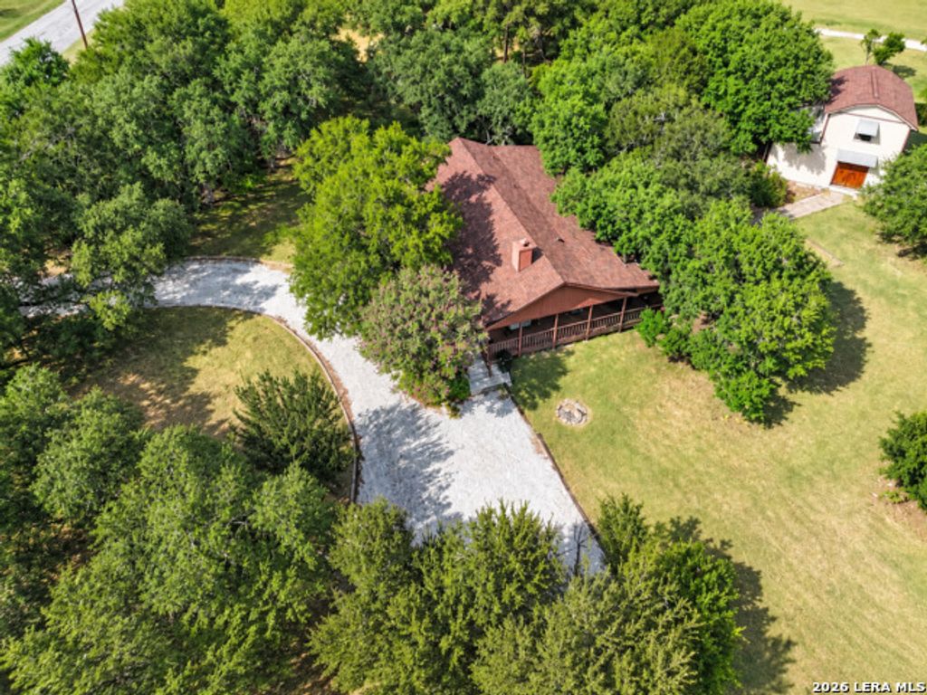 650 Wild Turkey Run, New Braunfels