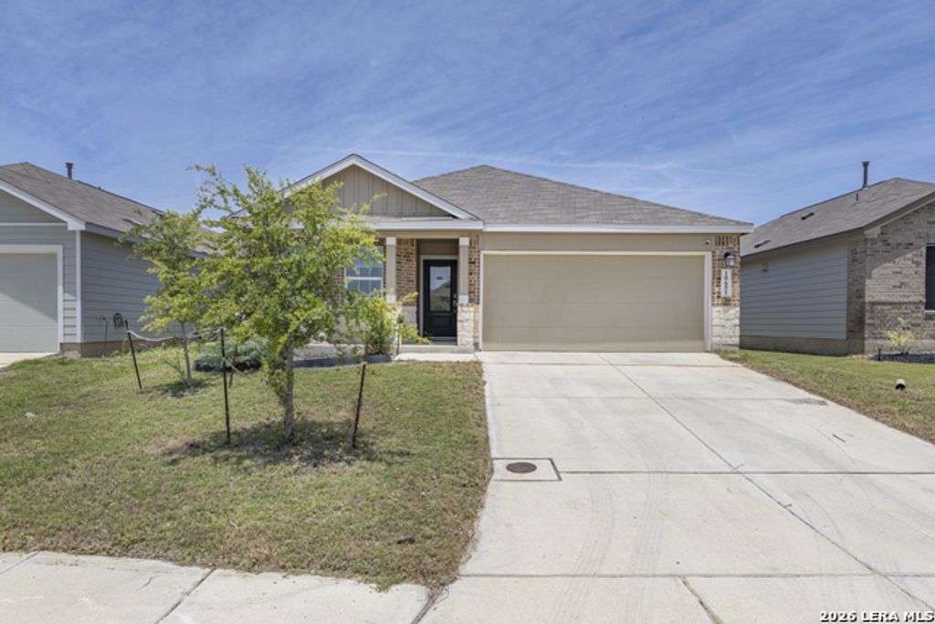 10651 Erinita Way, Converse