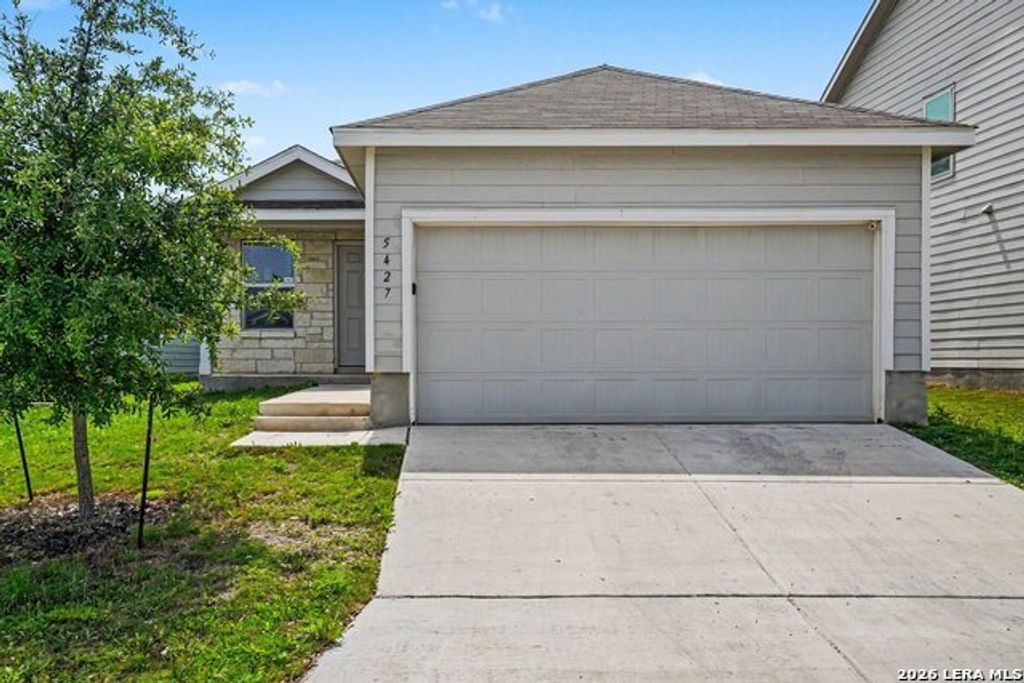 5427 Daphne Path, San Antonio