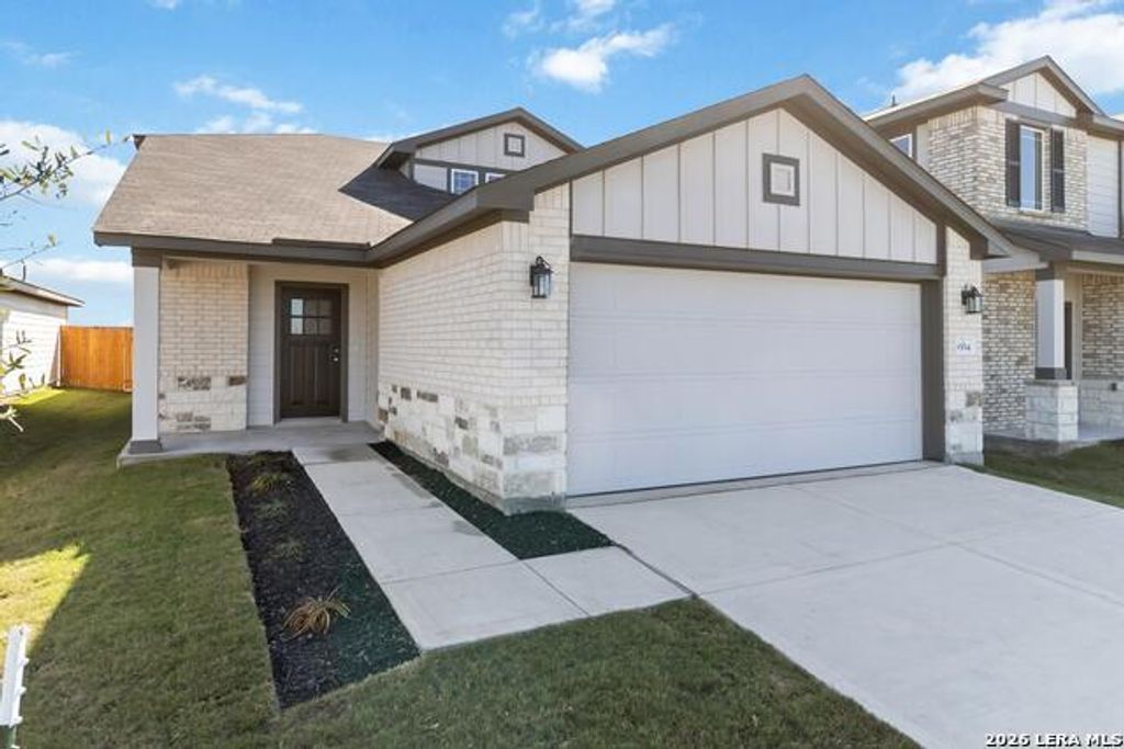 8642 Eagle Hill Meadow, San Antonio