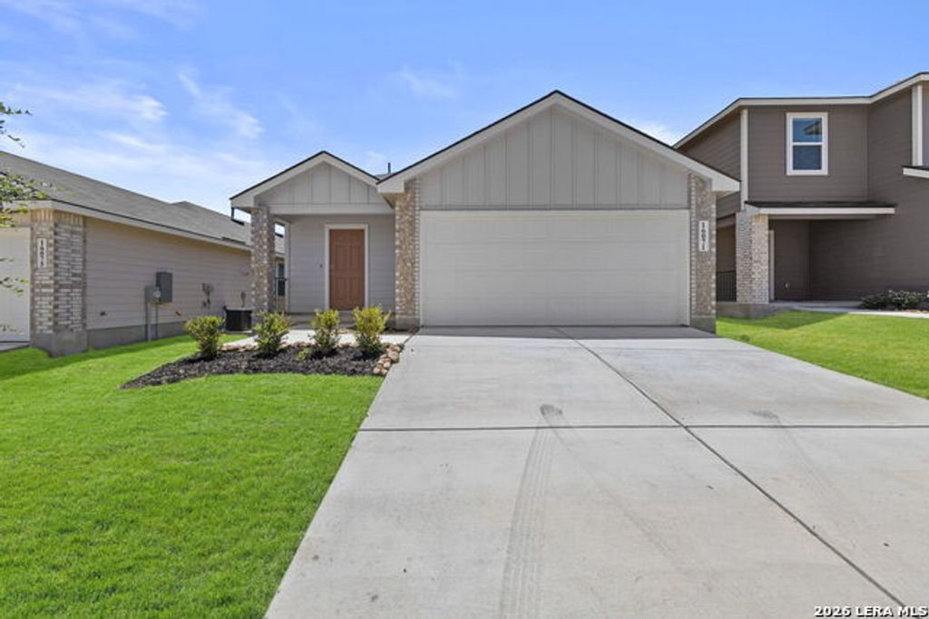 16071 Mahogany Way, Elmendorf