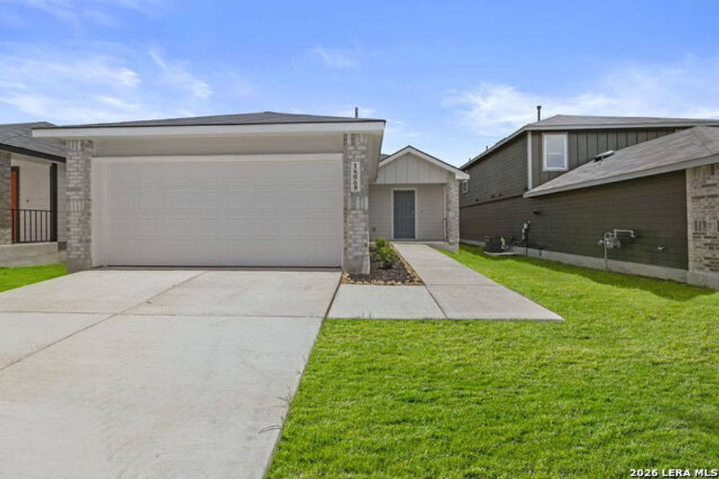 16068 Mahogany Way, Elmendorf