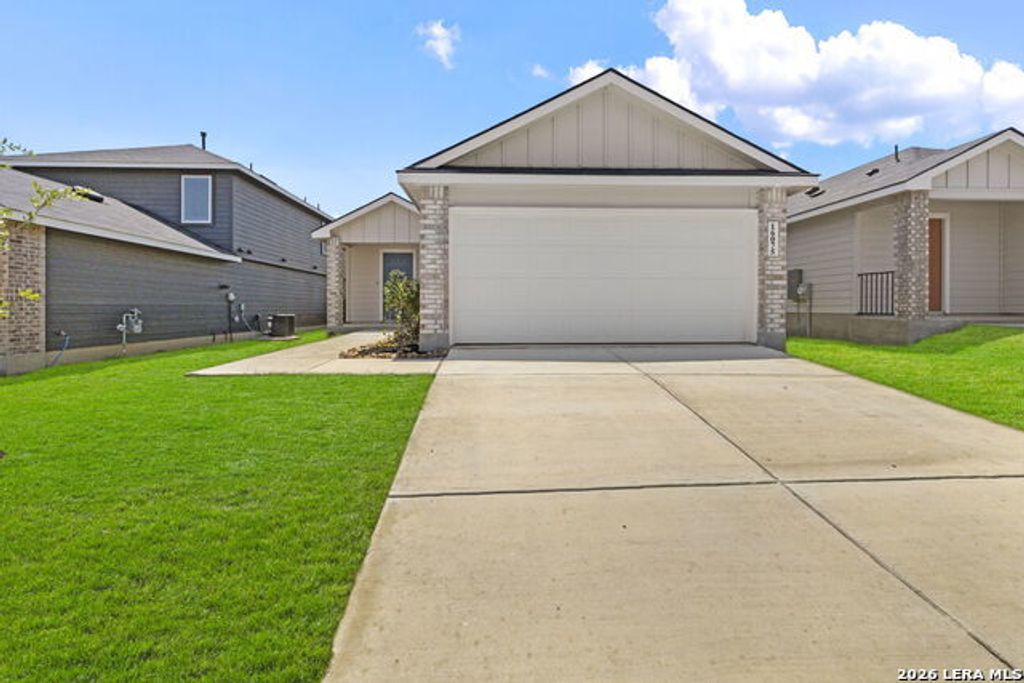 16075 Mahogany Way, Elmendorf