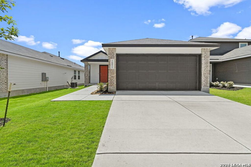 16055 Mahogany Way, Elmendorf