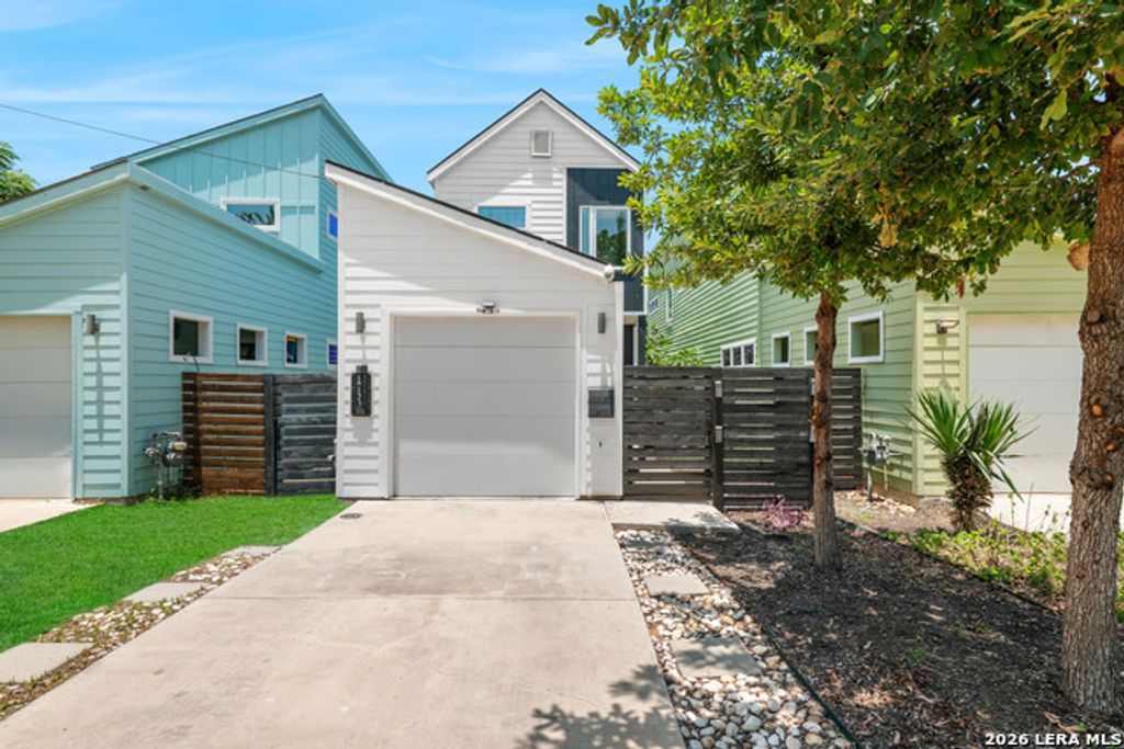 1753 E Crockett Street, San Antonio