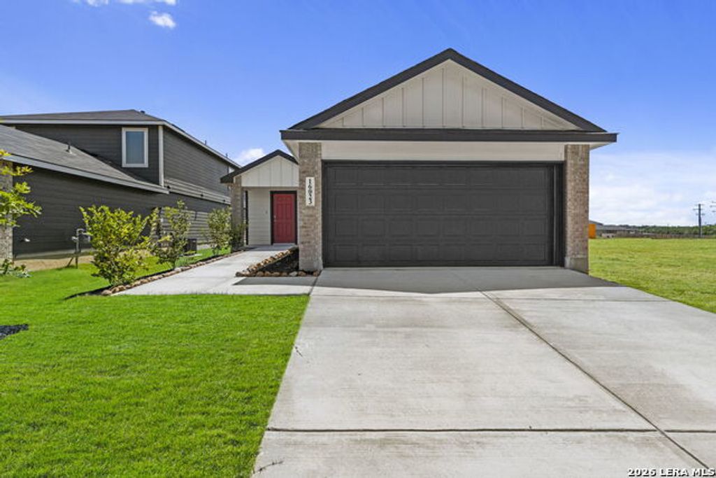 16023 Mahogany Way, Elmendorf