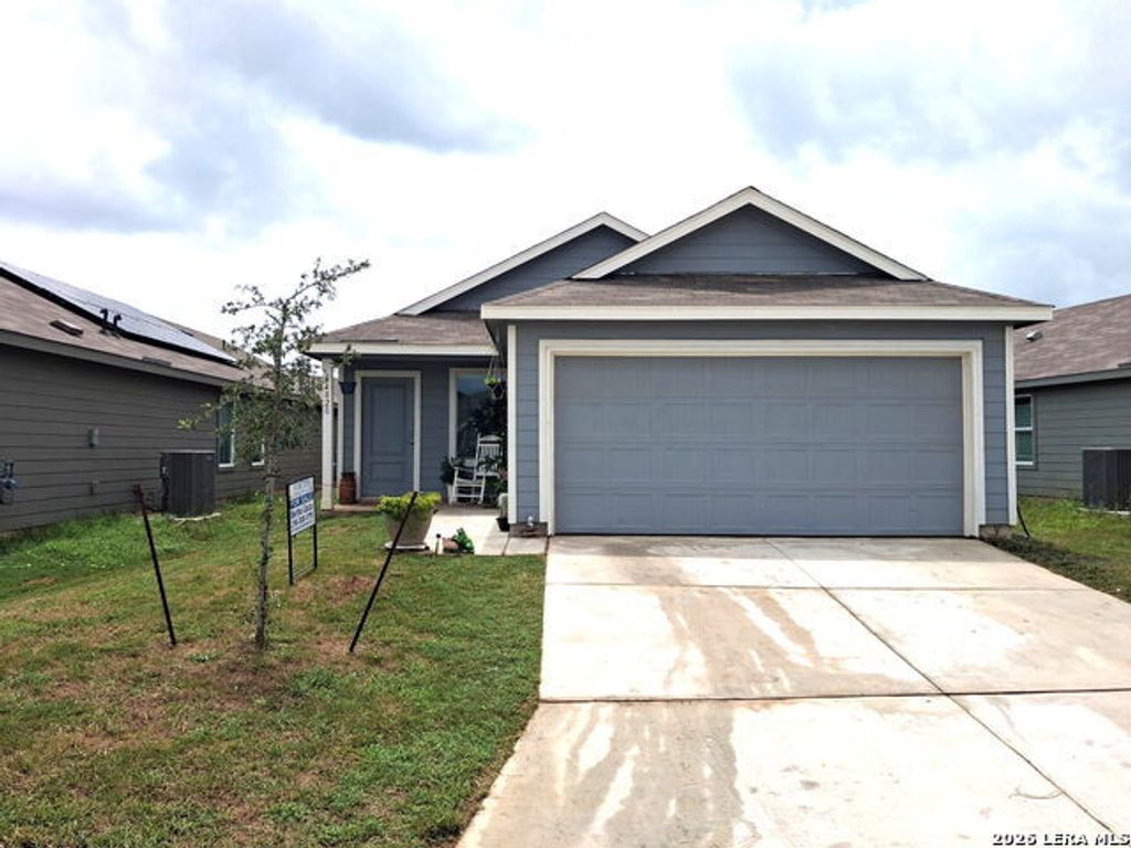 14820 Onyx Pl, Elmendorf