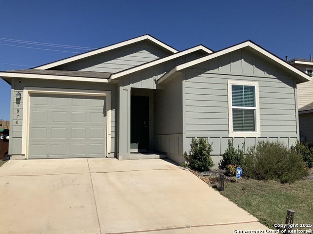 5870 Kendall Prairie, San Antonio