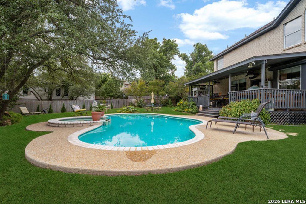 742 Mello Oak, San Antonio