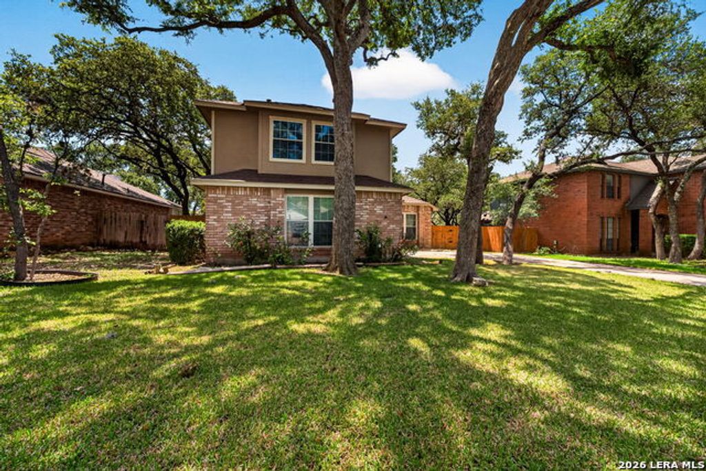 11842 Adriana Maria, San Antonio