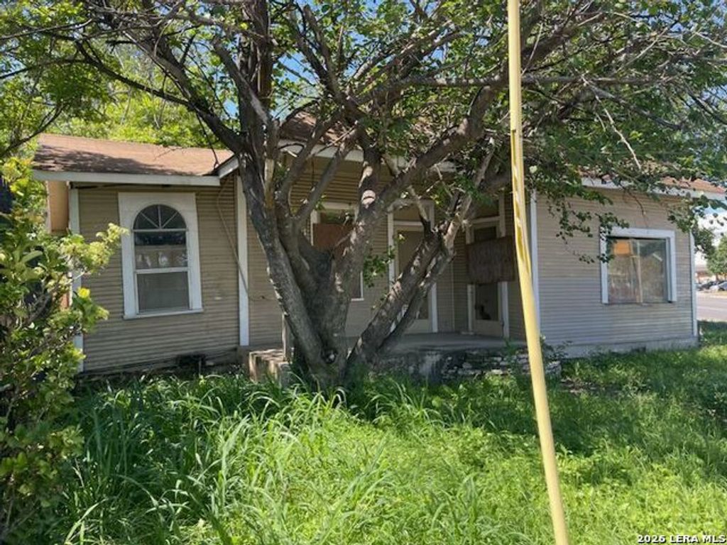 718 W Baylor, San Antonio