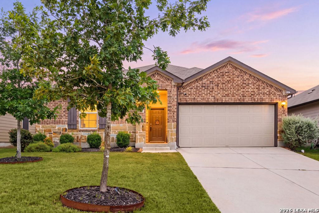204 Yucca, Seguin