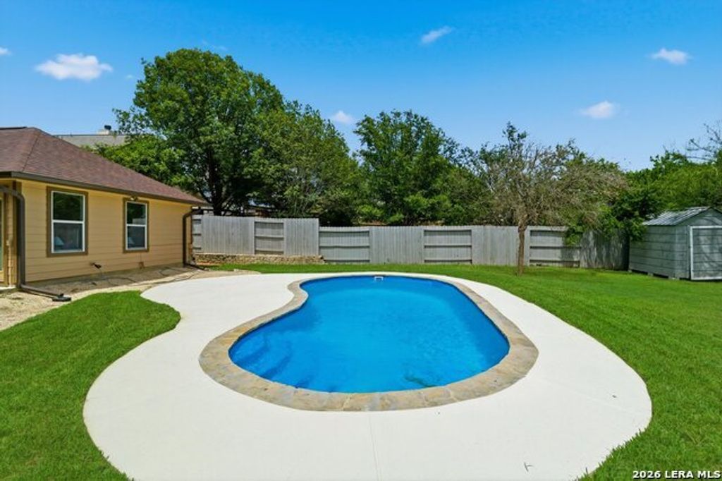 5390 Chestnut View, San Antonio