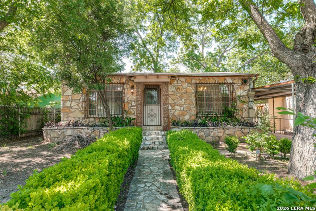 411 School St, San Antonio