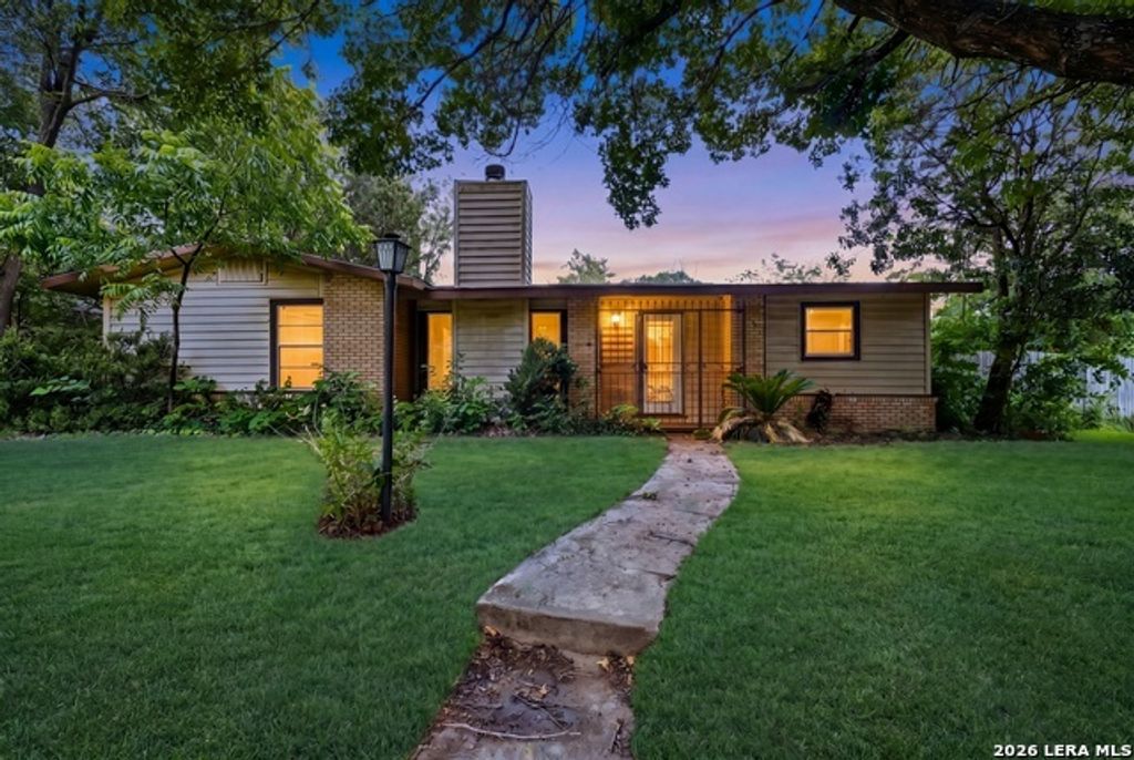 126 Chesswood, San Antonio