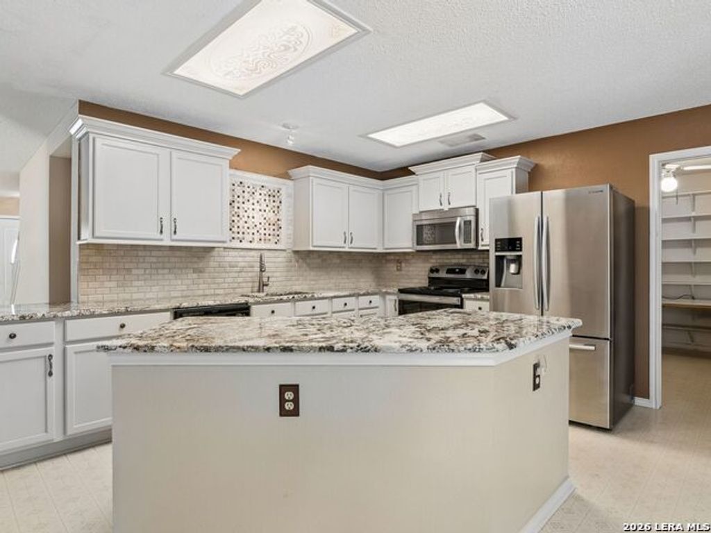2138 Encanto Ridge, San Antonio