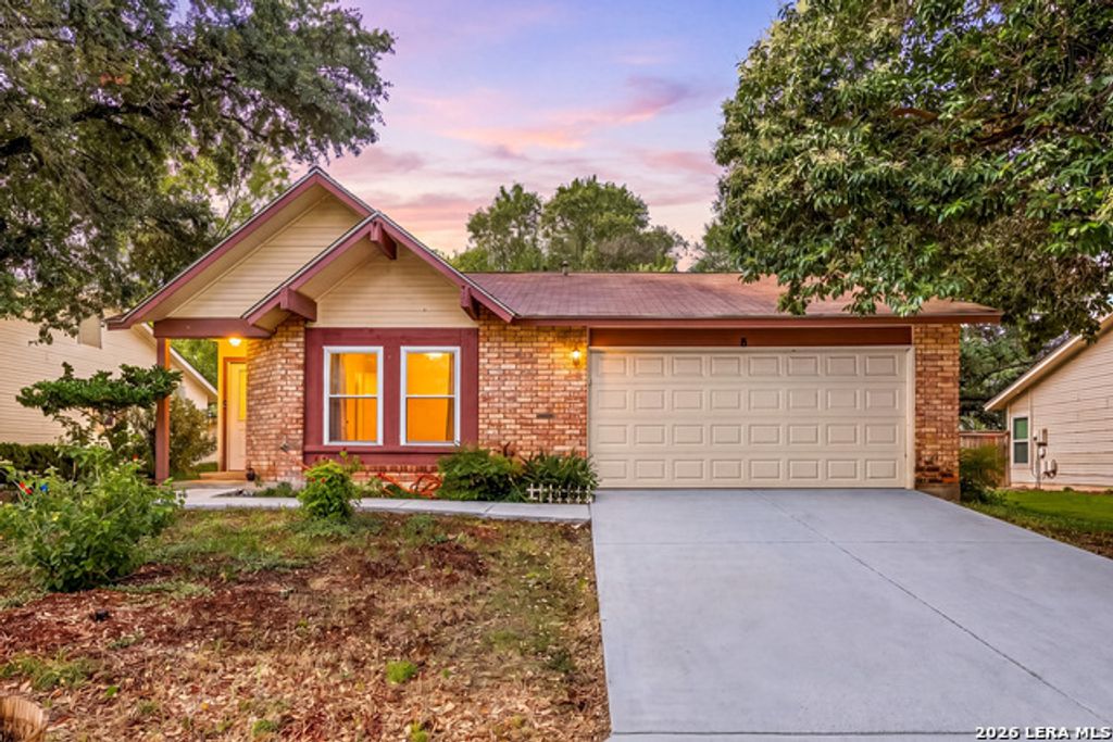 9446 Valley Rdg, San Antonio