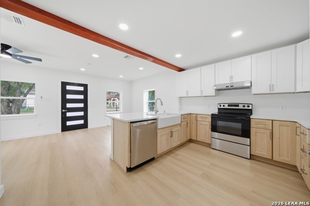 1604 Calle Valencia, San Antonio