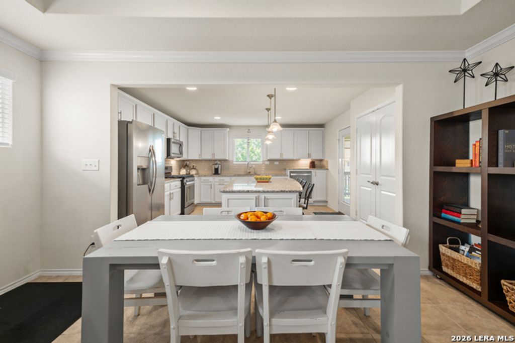 3311 Blossom Row, San Antonio