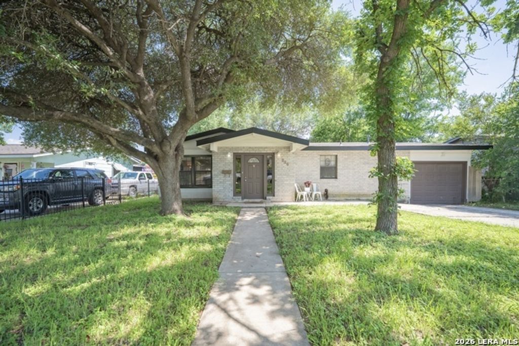 226 Edge Avenue, San Antonio