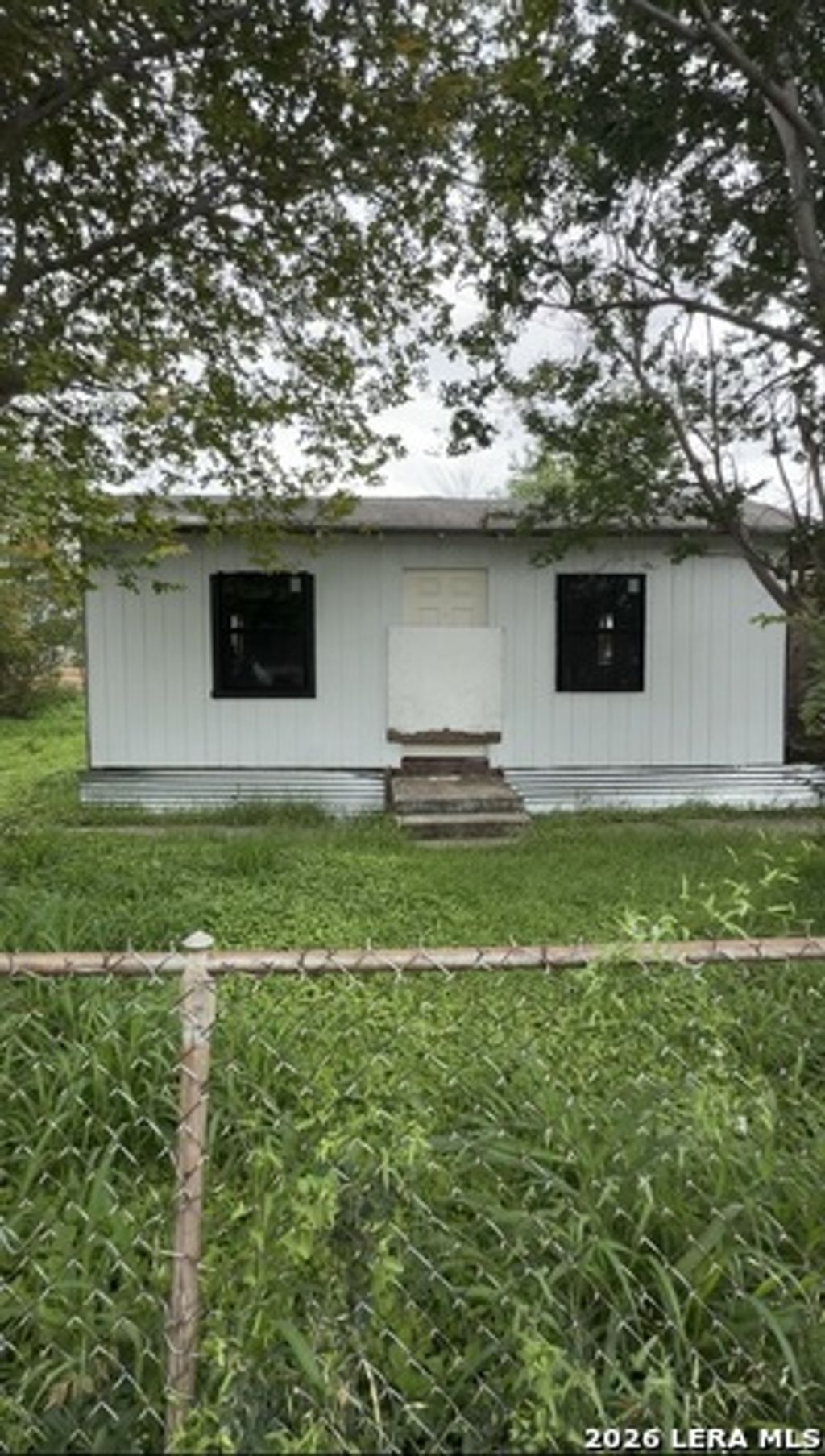 1434 E Chavaneaux, San Antonio
