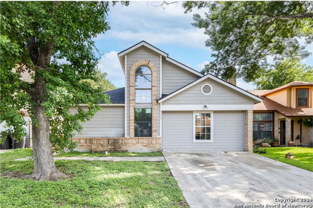 9330 Village Lance, San Antonio