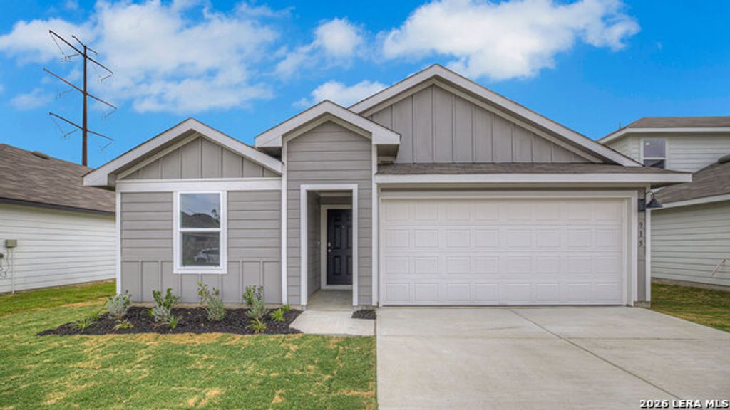 1019 Gladys Run, Seguin