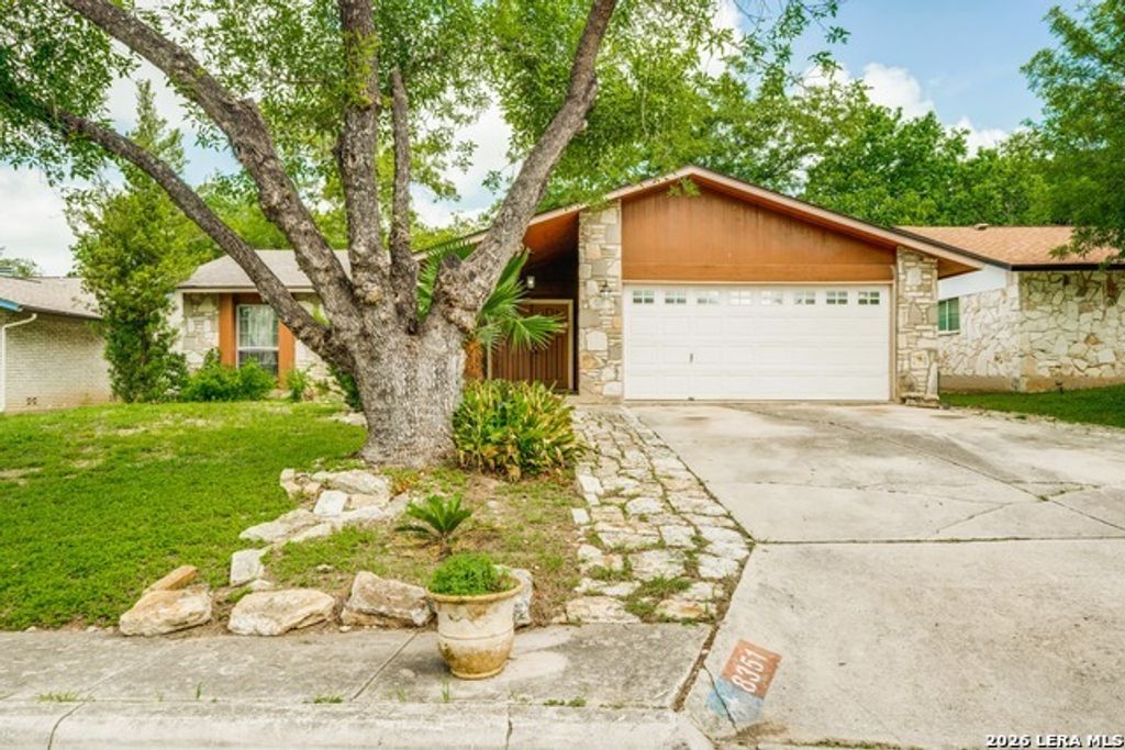 8351 Tuxford, San Antonio