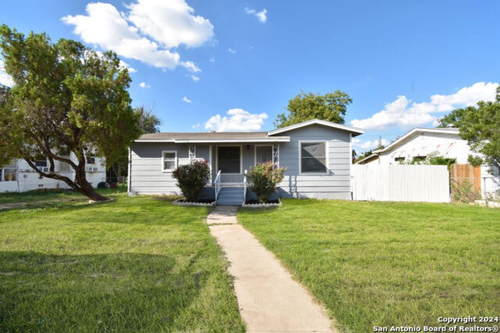 127 Glencoe Dr, San Antonio