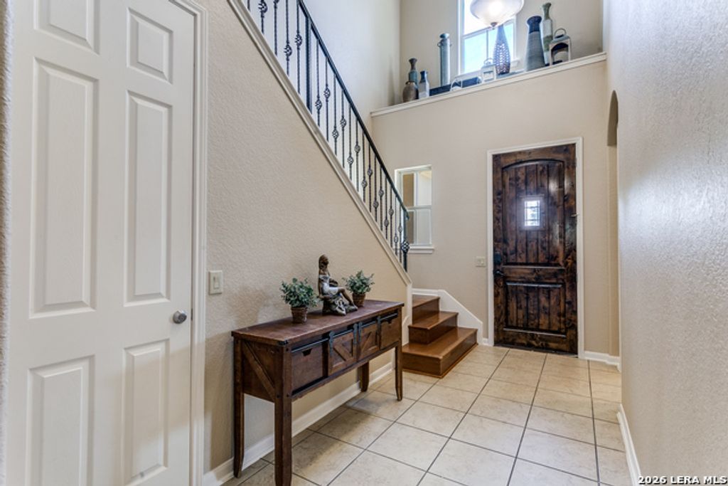24114 Stately Oaks, San Antonio