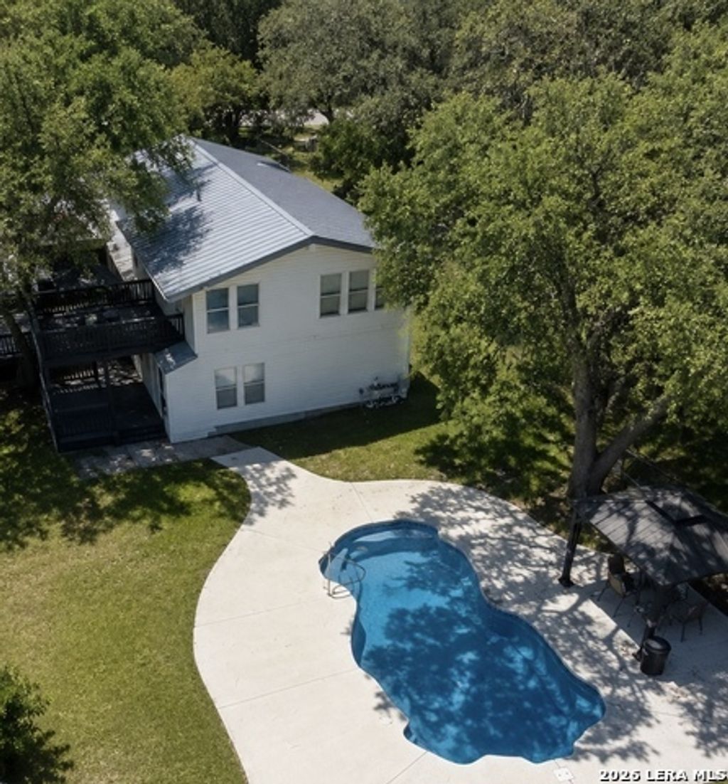 1303 Canyon Edge, Canyon Lake
