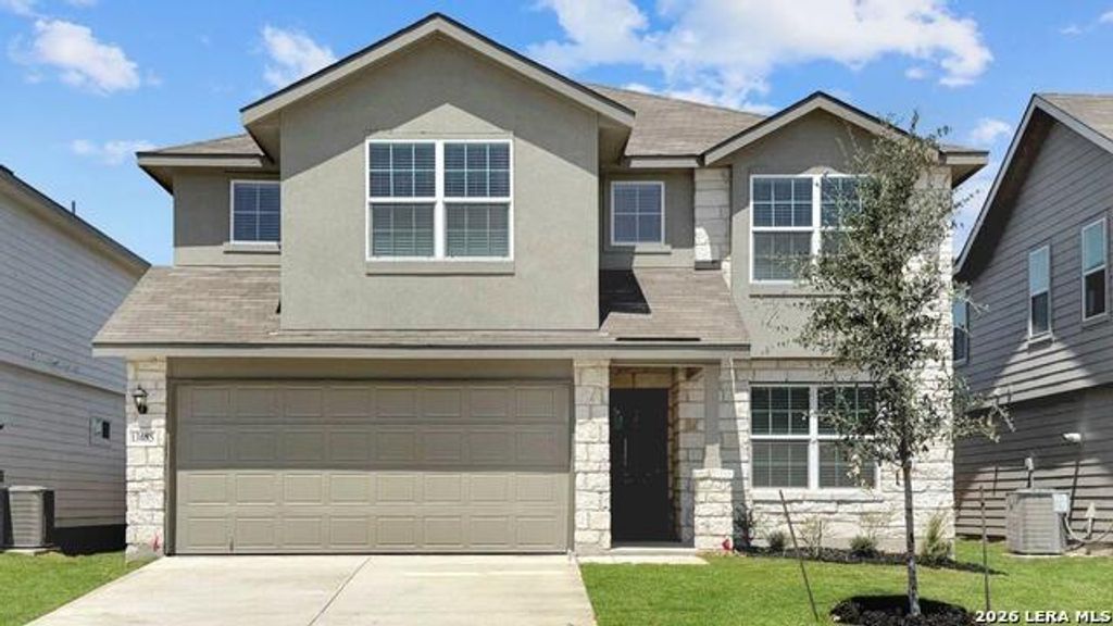 13685 Gunnison Quartz, San Antonio