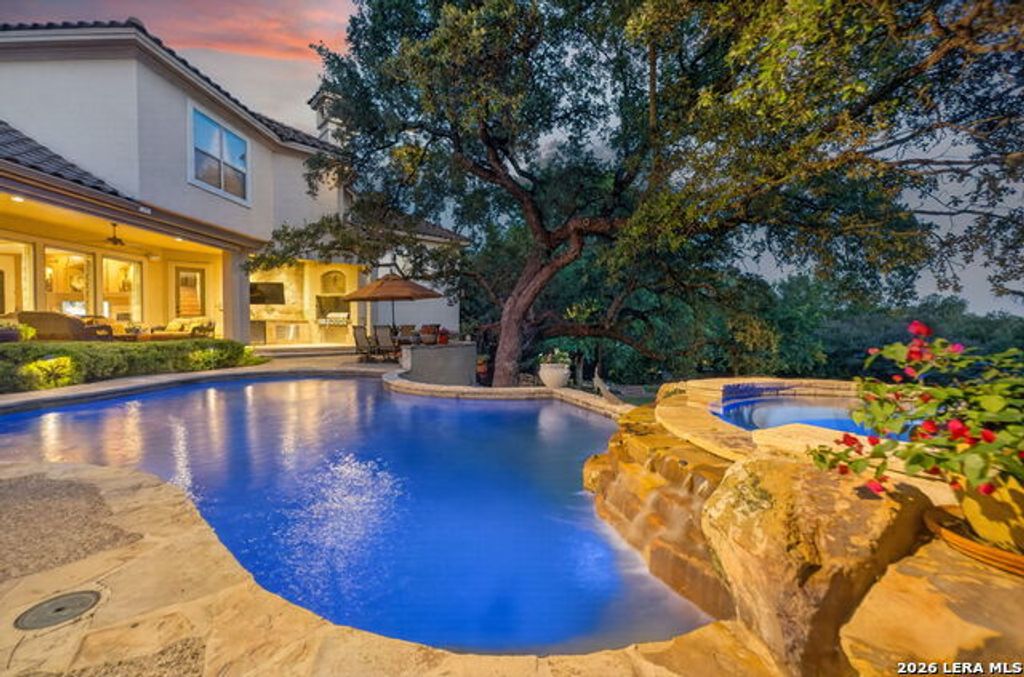 14 Champions Way, San Antonio