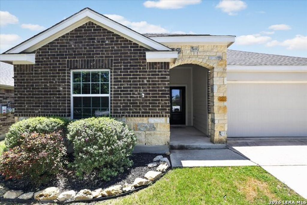 1051 Raceland, San Antonio