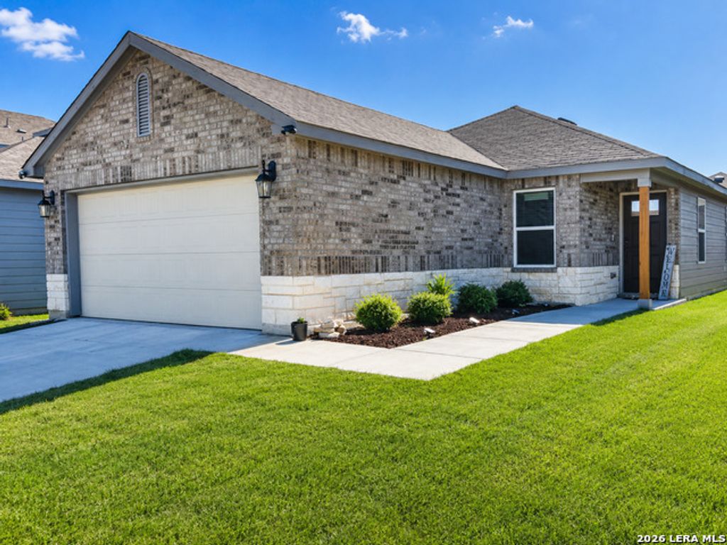 5911 Macdona Rdg, San Antonio