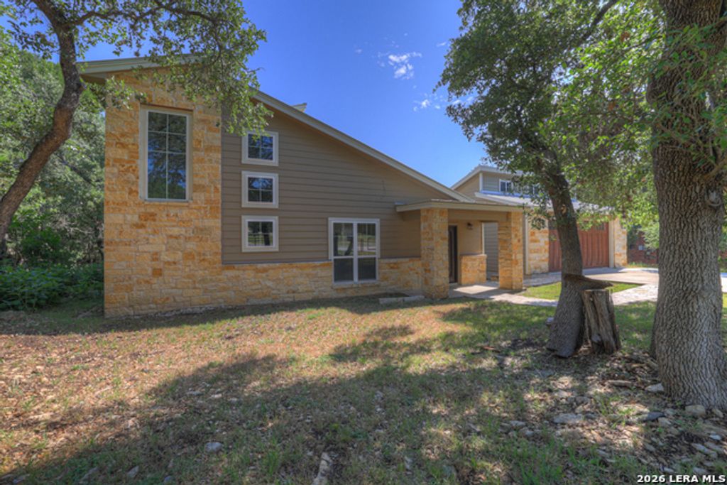3055 Lakeview, Canyon Lake